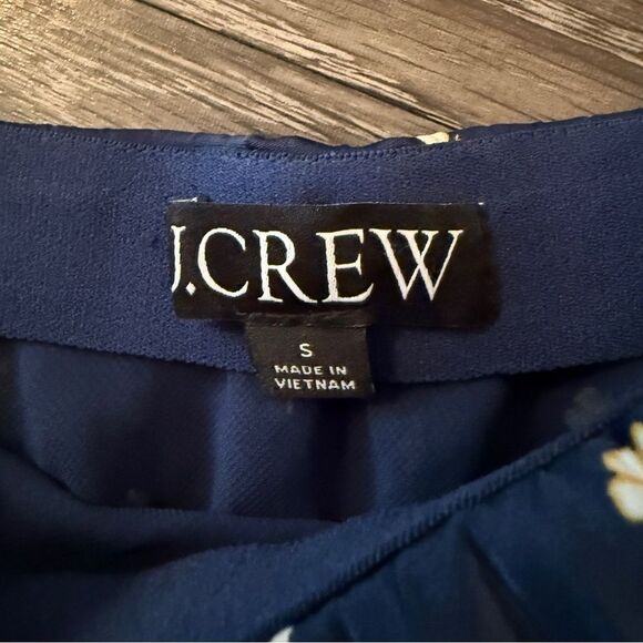 J. Crew Pleated pull-on luster charmeuse midi skirt in tiny blooms print - Picture 3 of 7